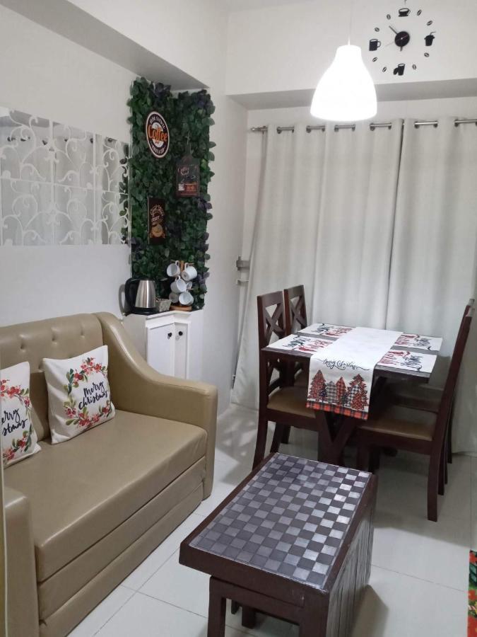 Appartamento Sky Breeze Haven Tagaytay City Esterno foto